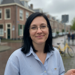 Liesbeth V.